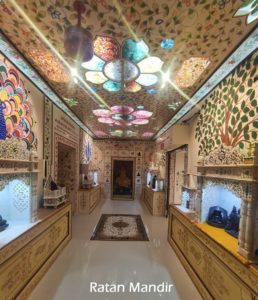 MUSEUM OF GEM AND JEWELLERY AT KHAZANA MAHAL JAIPUR INDIA